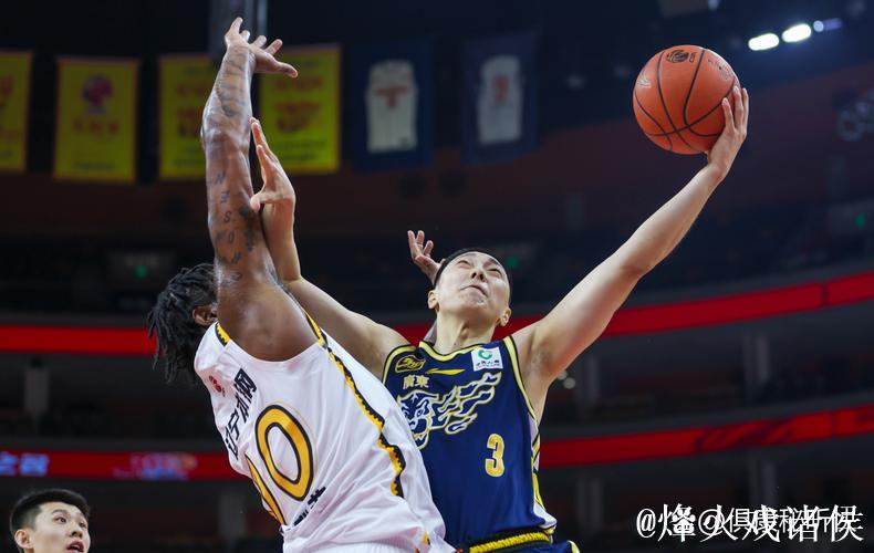 莫兰德22+10辽宁大胜四川 原帅21分山西胜吉林 莫兰德22+10辽宁大胜四川 原帅21分山西胜吉林